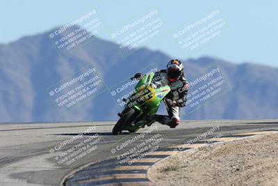 media/Dec-07-2025-CVMA (Sun) [[3e7d2de5dc]]/Race 5-Formula UL-CVMA Hooligans-American Thunder/